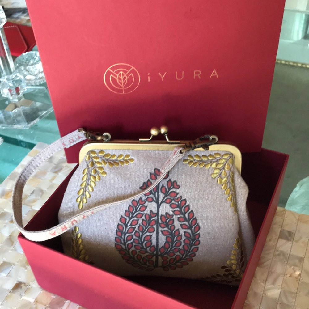 Beautiful Iyura handbag